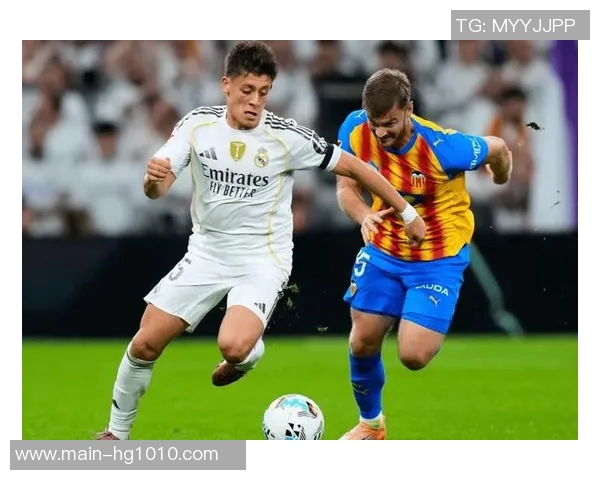 尤文图斯对阵皇马或将启用三后卫阵型伊尔迪兹与弗拉霍维奇联袂出击 尤文图斯对阵皇马或将启用三后卫阵型伊尔迪兹与弗拉霍维奇联袂出击